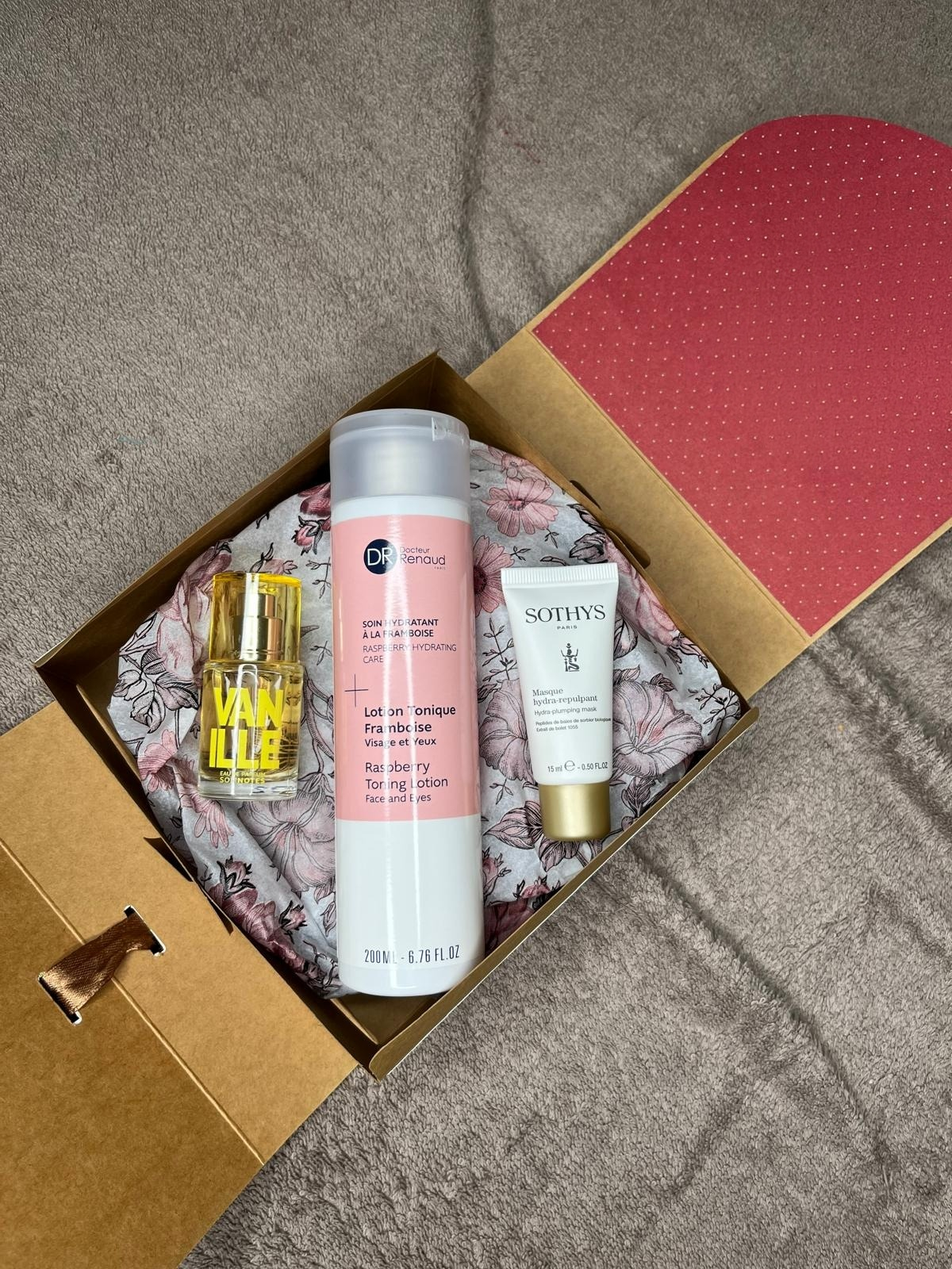 Box surprise Confidences Box surprise Confidences